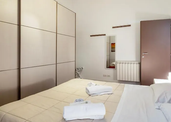 Guesthost - Now! Marola Seaview Flat