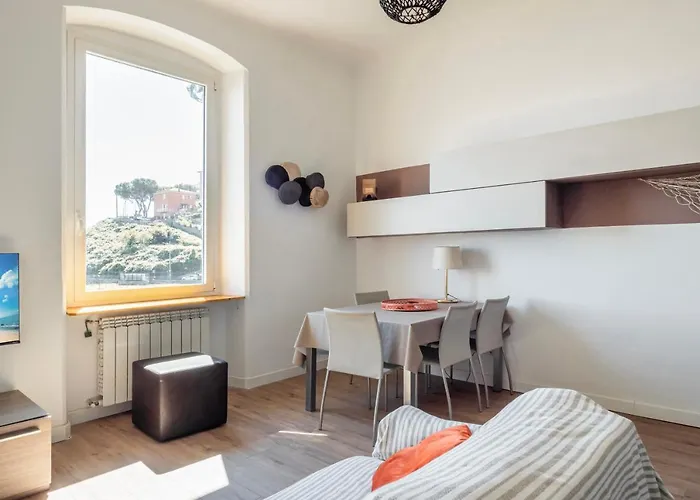 Lejlighed Guesthost - Now! Marola Seaview Flat La Spezia