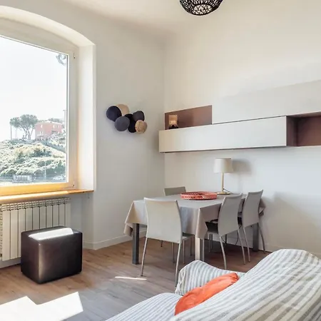 Apartamento Now! Marola Seaview Flat La Spezia
