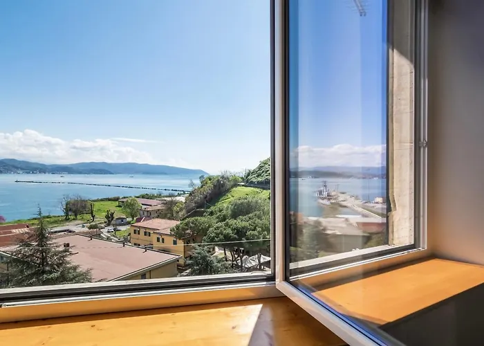 Guesthost - Now! Marola Seaview Flat *